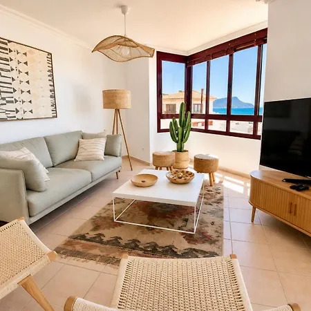 La Casa Del Toro كوراليهو